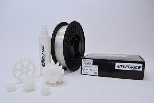Nylforce 550 e Nylon-Carbon filamenti sharebot 04